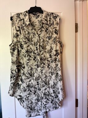 Express Toile Printed Tunic Size XL